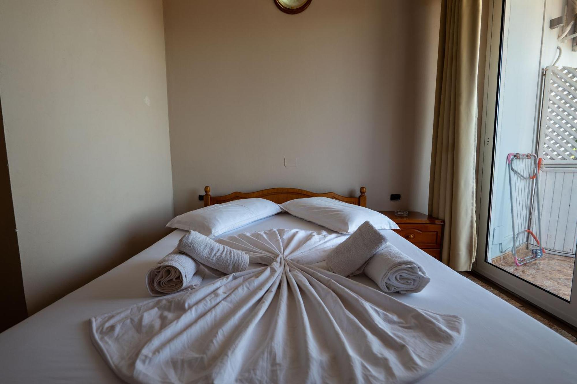 Hotel Nika Radhime Exterior photo